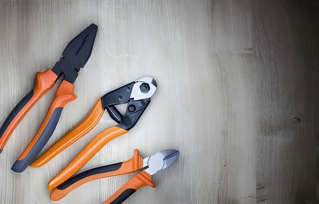Gripping and Twisting Tools